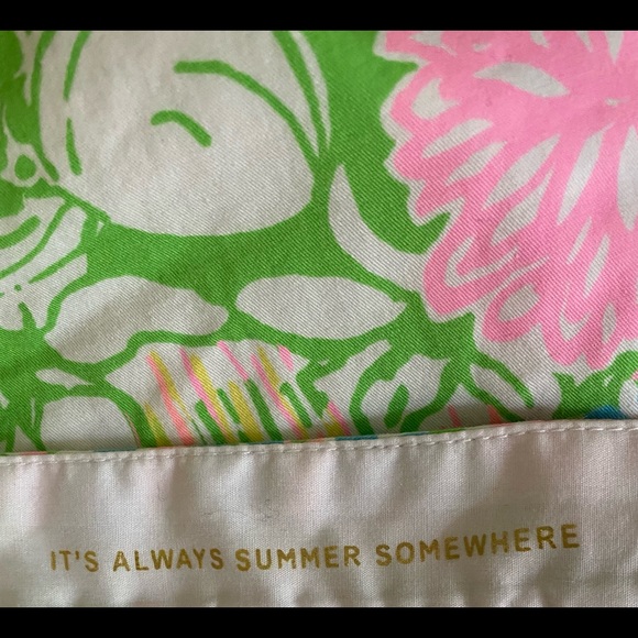 Lilly Pulitzer ButterCup Shorts - Picture 3 of 7